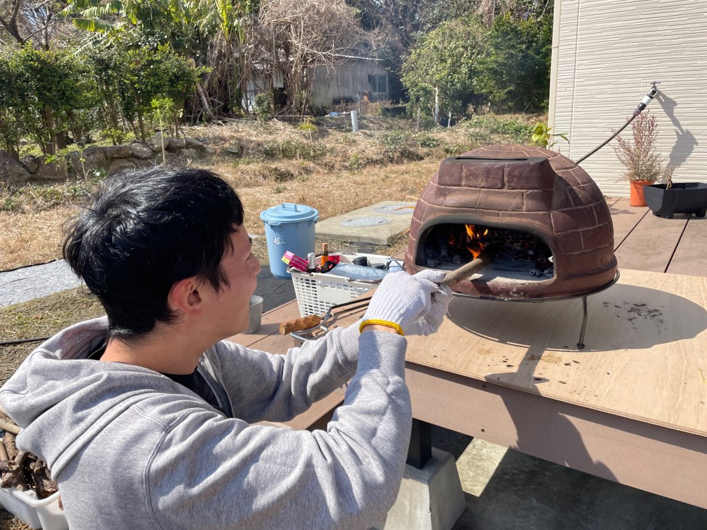 初ピザ窯！冬の終わり！